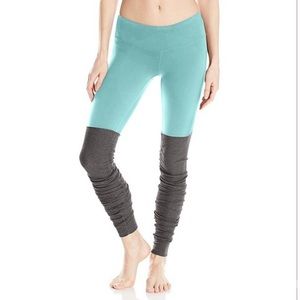 ALO Yoga Goddess Leggings Size Medium